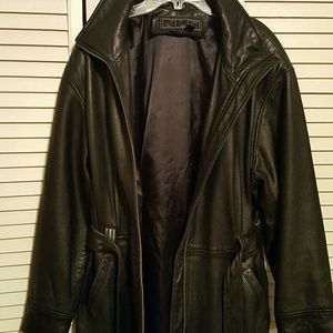 Women's genuine leather jacket with belt